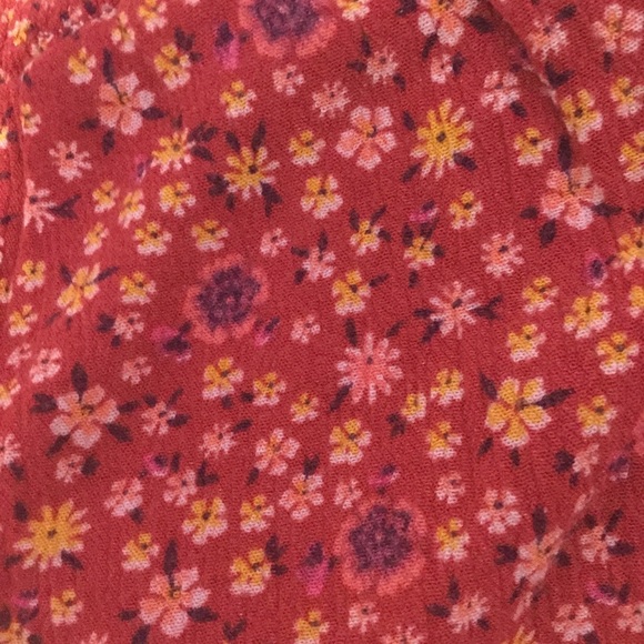 shorts that look like a skirt when put on - Picture 3 of 3